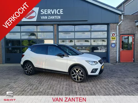 SEAT Arona 1.5 TSI (150PK) FR Business Intense + Navi + 18 inch + Trekhaak!