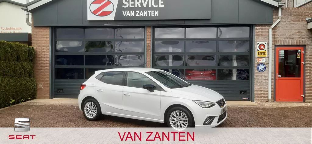 SEAT Ibiza 1.0 TSI (110pk) FR Business Connect + LED + Navigatie