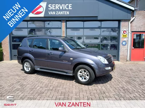SsangYong Rexton RX 230 Benzine 107.730 k.m.! met Trekhaak en 3500kg aanhangwagen gewicht!!