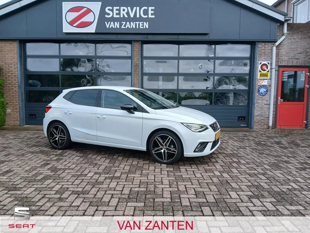 SEAT Ibiza 1.0 TSI FR Business Intense + Navigatie + LED + 18 inch etc.